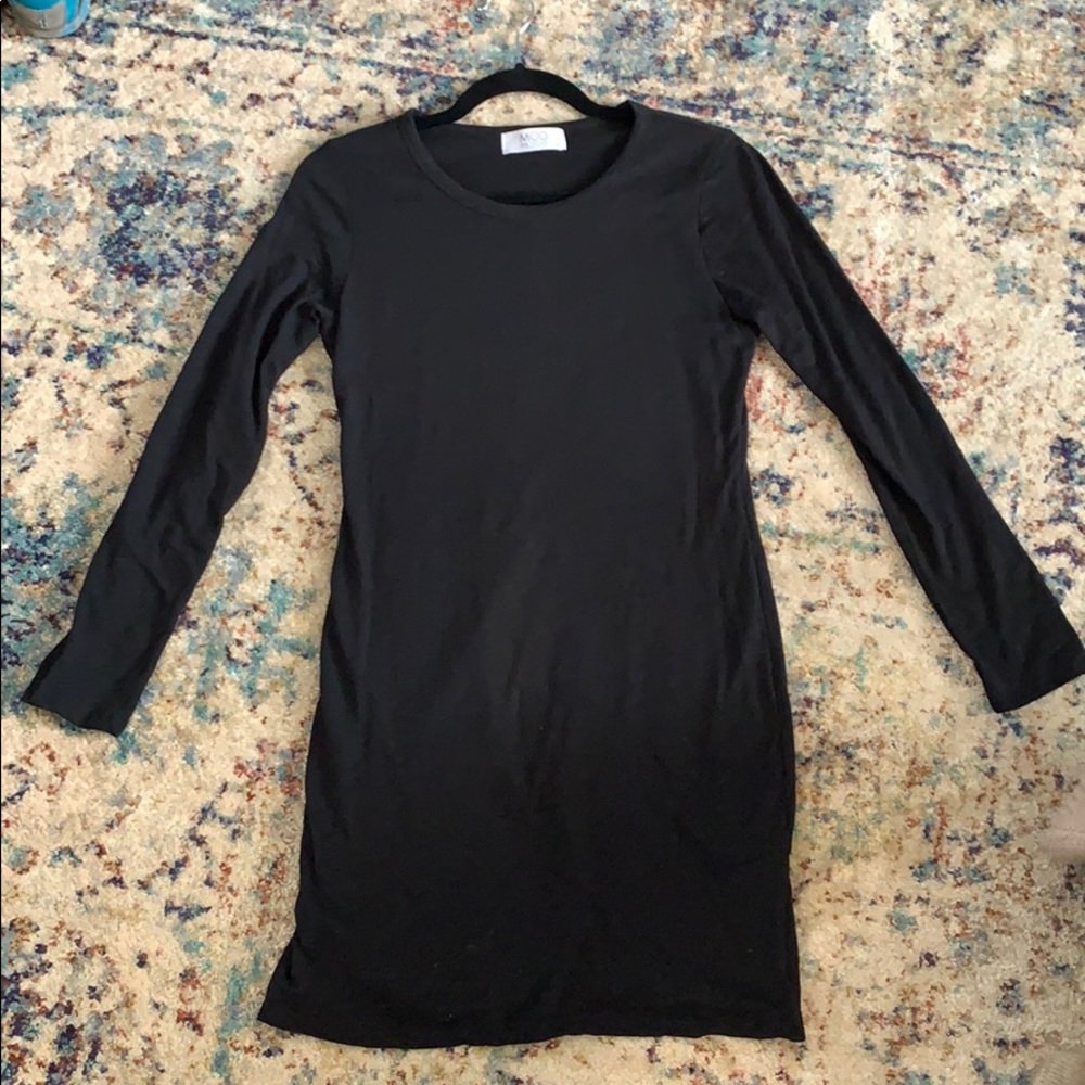 Black long sleeve dress